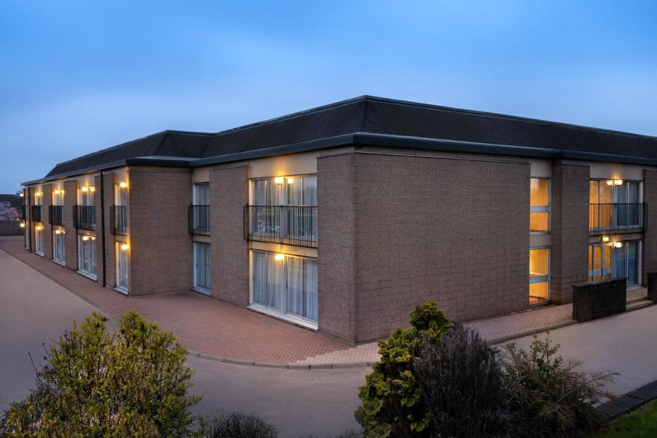 The Aberdeen Dyce Hotel Bagian luar foto