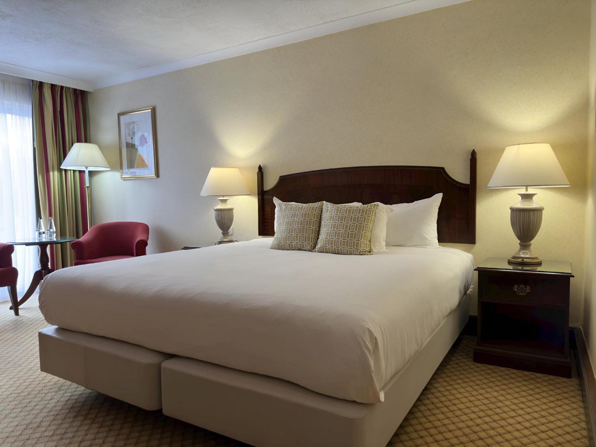 The Aberdeen Dyce Hotel Bagian luar foto