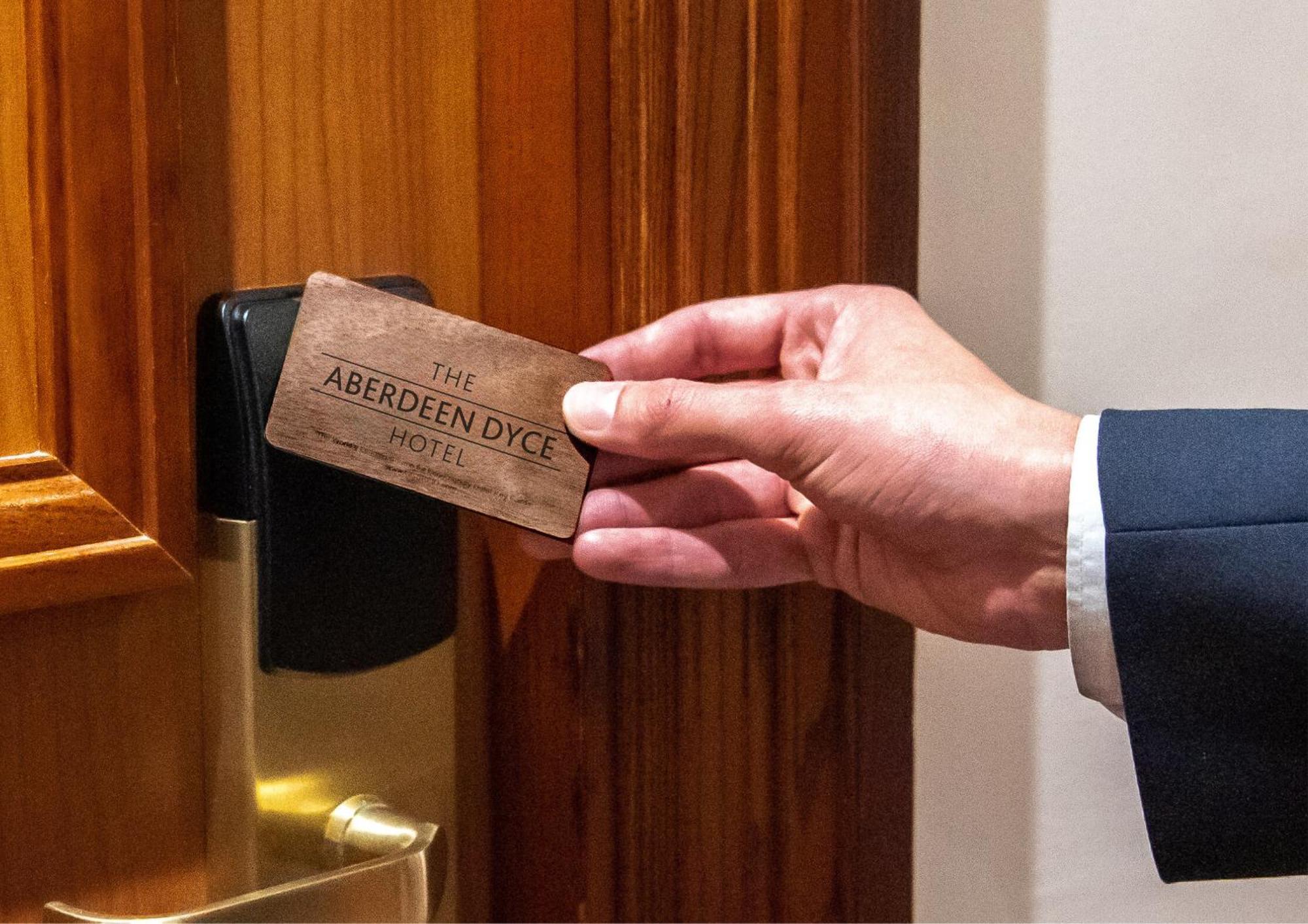 The Aberdeen Dyce Hotel Bagian luar foto