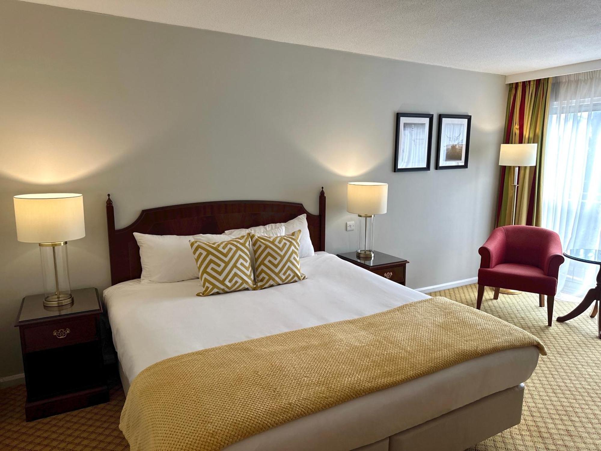 The Aberdeen Dyce Hotel Bagian luar foto