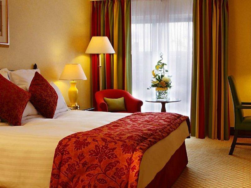 The Aberdeen Dyce Hotel Bagian luar foto