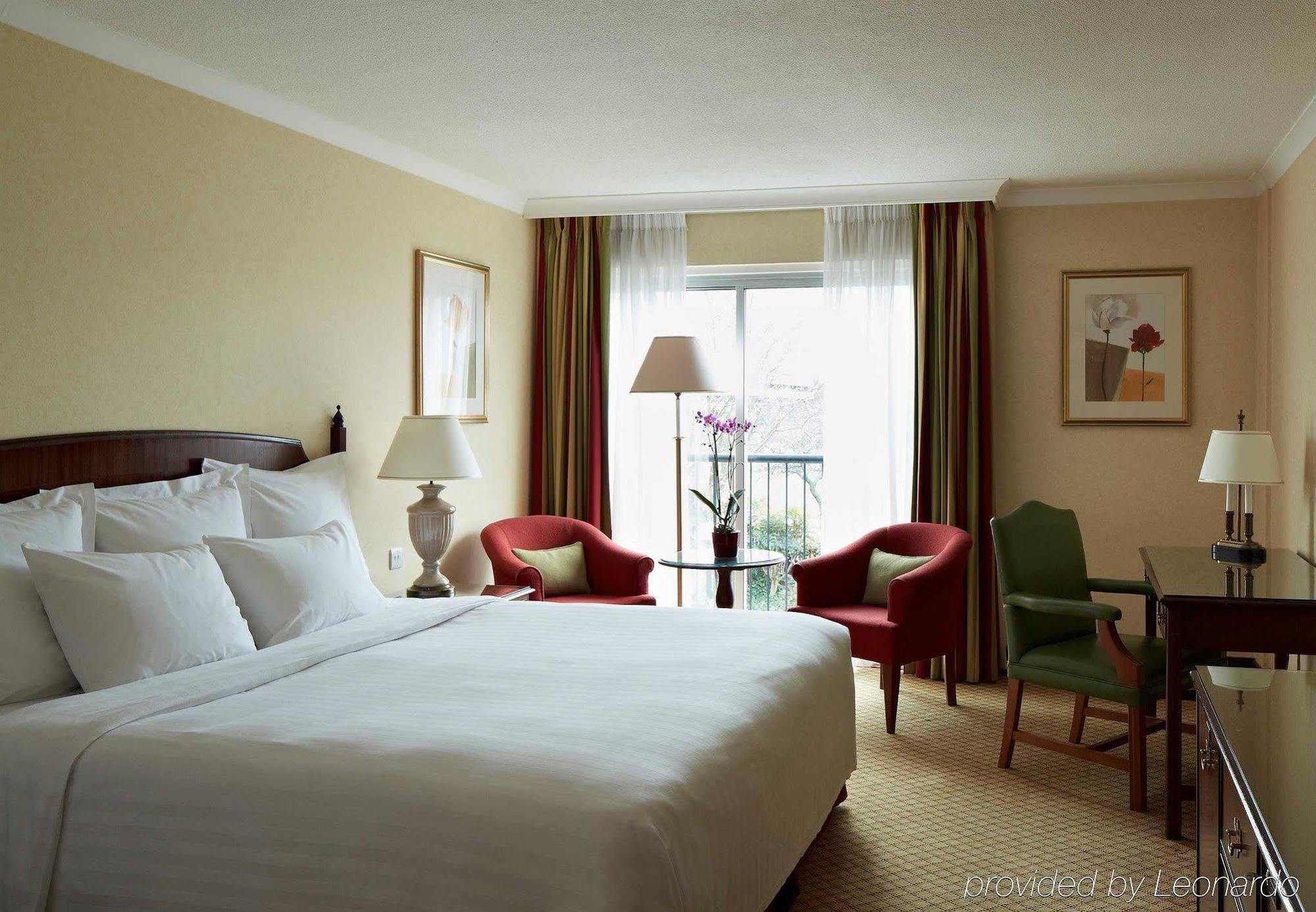 The Aberdeen Dyce Hotel Bagian luar foto